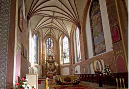 Wnętrze kościoła NMP  w Darłowie  (fot. Tomasz  Duda)