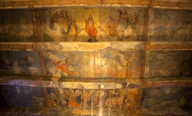 Fragmenty polichromii ze scenami  „końca świata” na sklepieniu kościoła w Iwięcinie (fot. Tomasz Kuna)