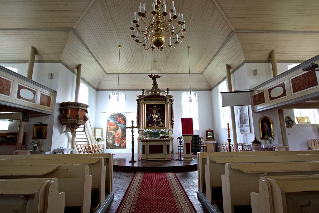 Wnętrze kościoła św. Jacka w Stepnicy (fot. Tomasz Duda)