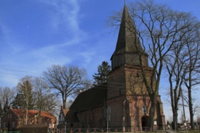 Gotycki kościół pw. św. Elżbiety Węgierskiej w Lubieszewie