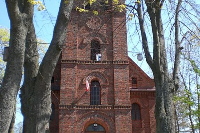 Kościół w Mirachowie, autor: Gdaniec, źródło: commons.wikimedia.org