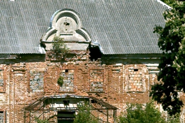 Żelazo - dawny dwór Bandemerów, ąutor: Maria Golinski, źródło: commons.wikimedia.org/