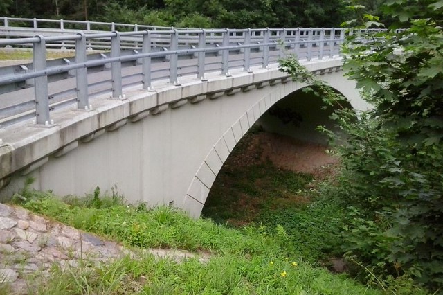 Polanów - pozostałości linii kolejowych, autor: MOs810, źródło: commons.wikimedia.org