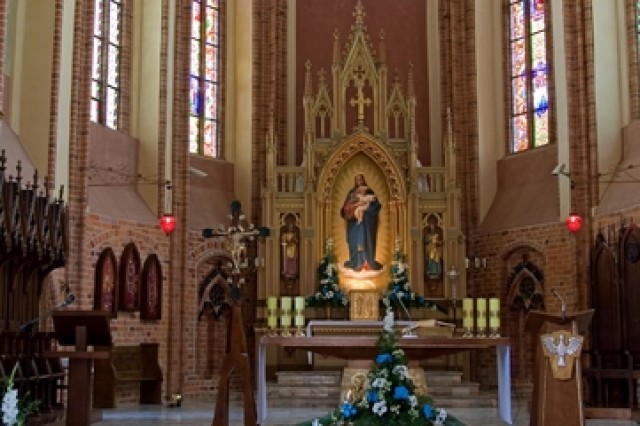Wnętrze kościoła pw. Macierzyństwa NMP (fot. Tomasz Duda)