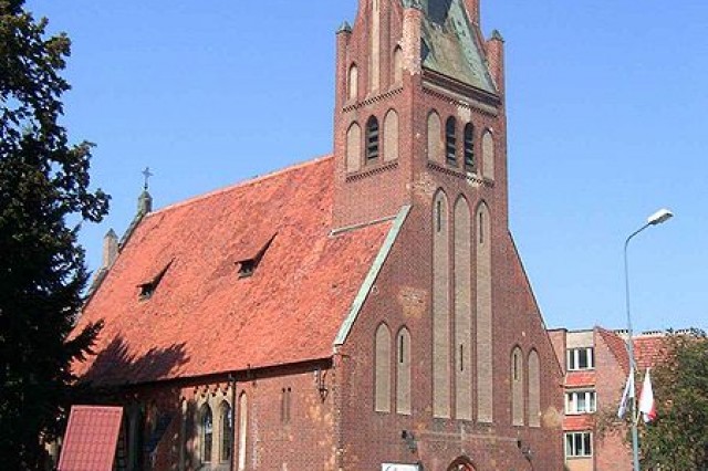 Kościół parafialny p.w. Serca Jezusa w Lubinie, autor: Lzur , źródło: commons.wikimedia.org/