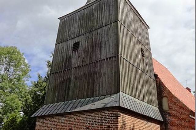 Gotycki kościół wiejski, autor: Assenmacher, źródło: commons.wikimedia.org